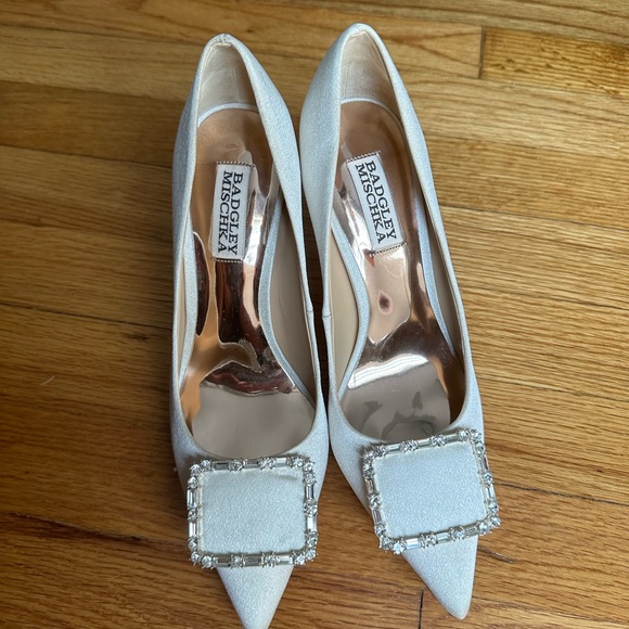 Barley Mischka heels pump ivory satin 7,5 size bride shoes - Picture 2 of 8